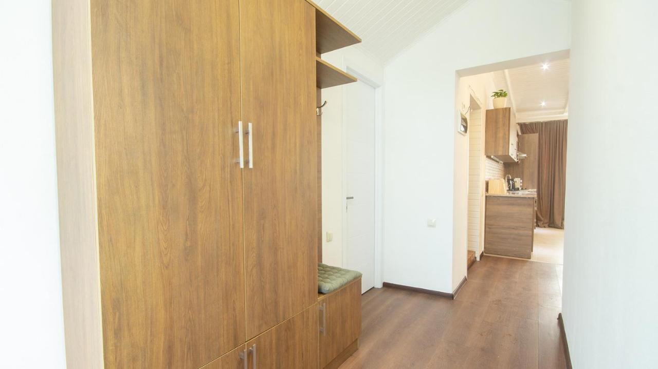 Big Terrace Apartment On Liberty Square Тбилиси Экстерьер фото
